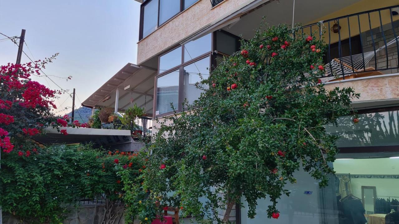 Villa George - Family Holidays Néa Mákri Екстериор снимка