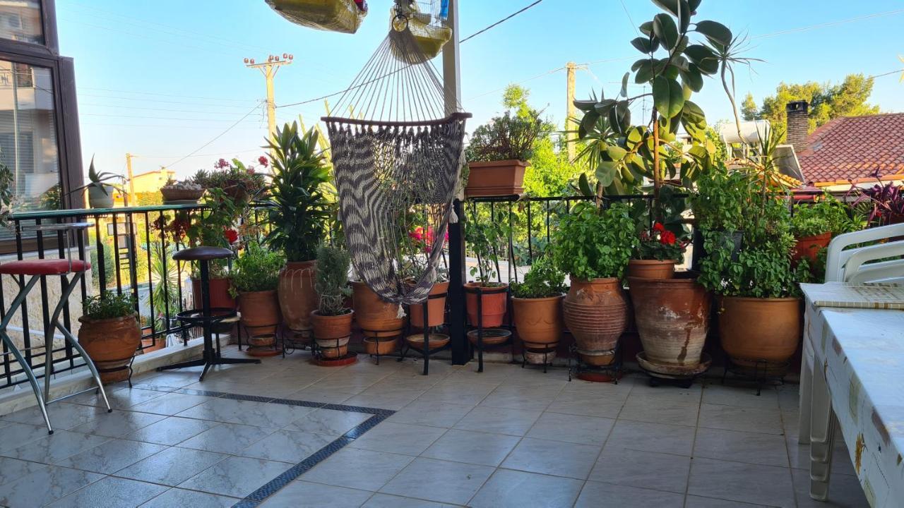Villa George - Family Holidays Néa Mákri Екстериор снимка