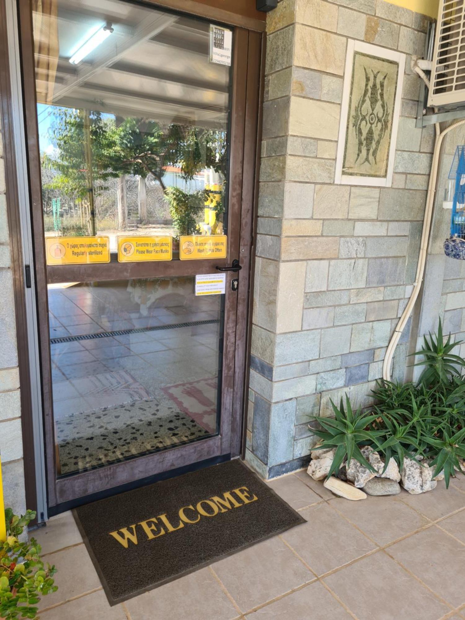 Villa George - Family Holidays Néa Mákri Екстериор снимка