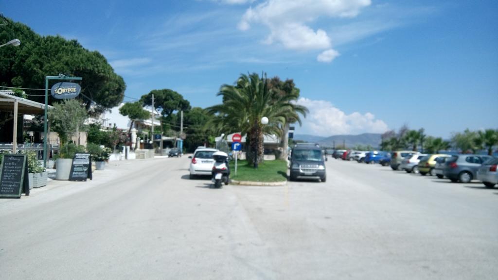 Villa George - Family Holidays Néa Mákri Екстериор снимка